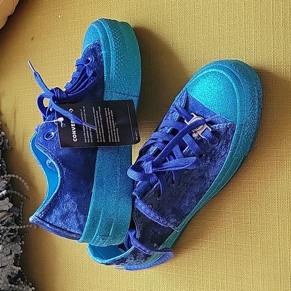 Converse Allstar x Miley Cyrus shoes - Picture 6 of 7